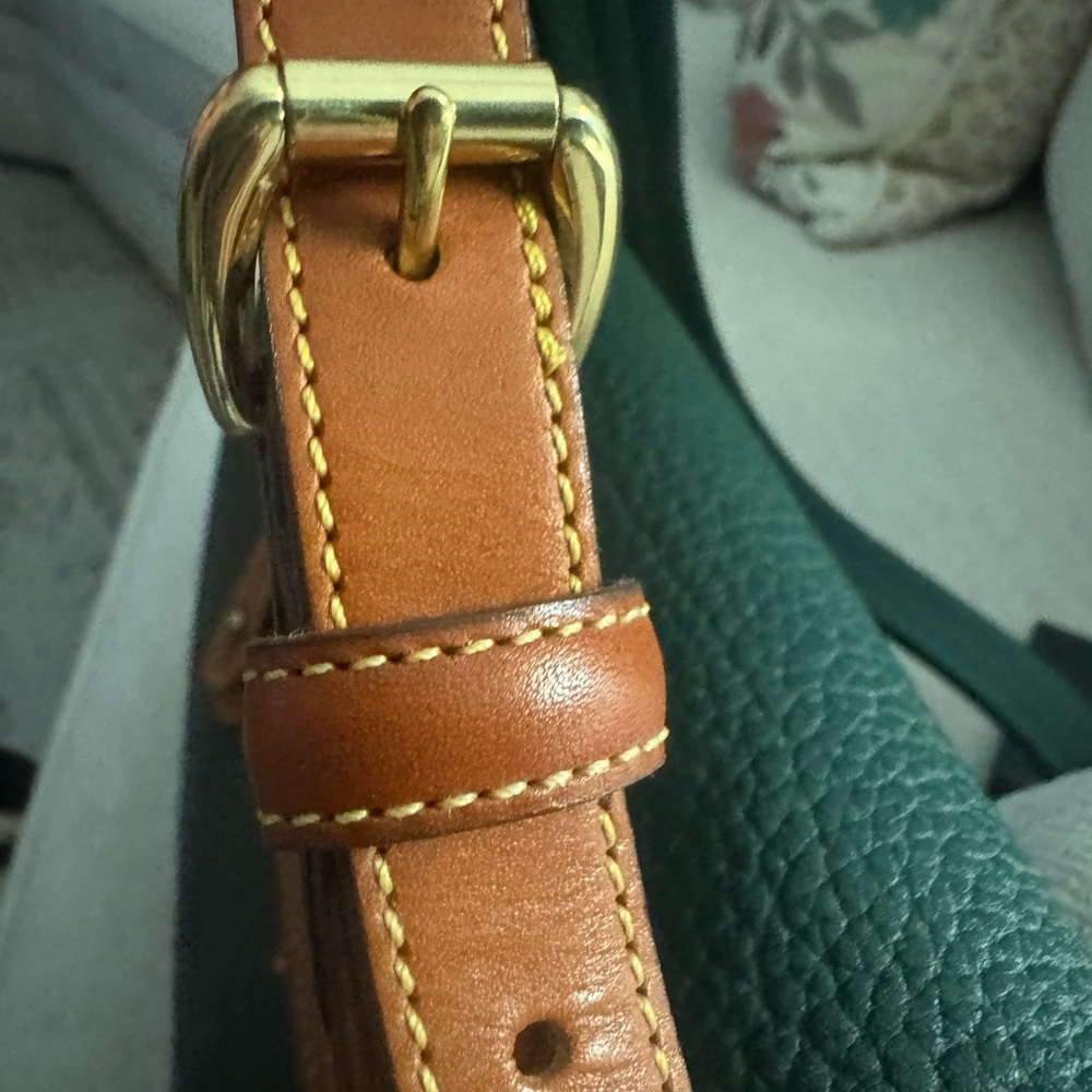 Dooney & Bourke- Beautiful Green Vintage Crossbody Bag - Never Used! - Picture 9 of 13